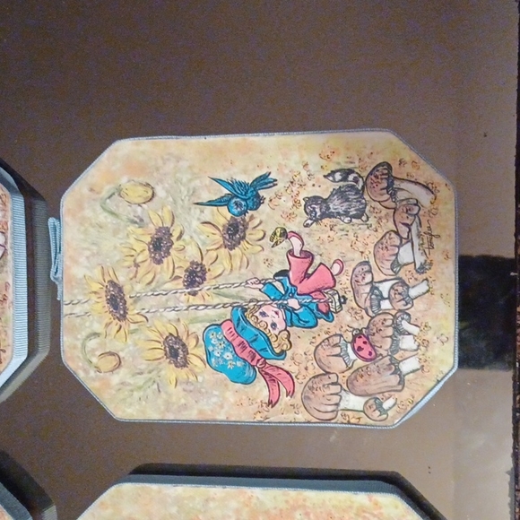 Vintage Tomy Lee Four Seasons Wall Plaques,Dutch Garden with Children - Picture 3 of 10